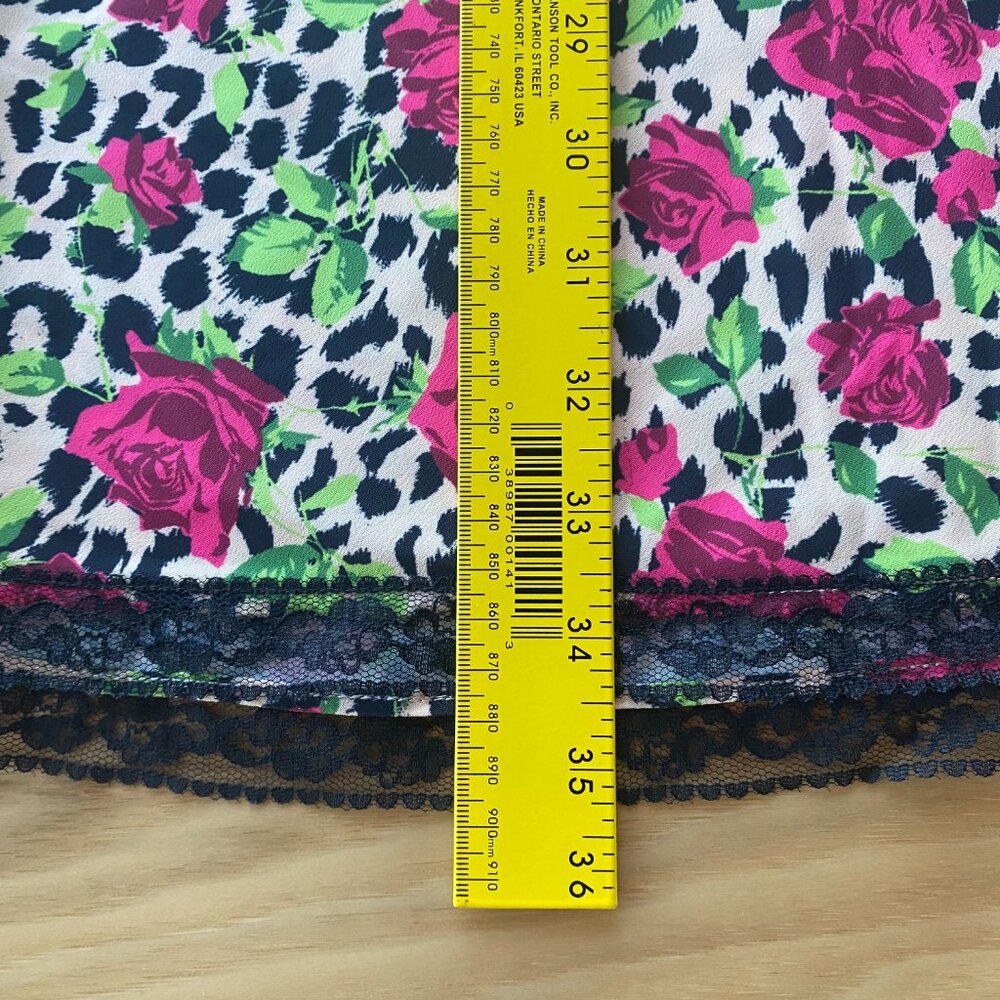 Women's Floral Dress - Picture 4 of 9